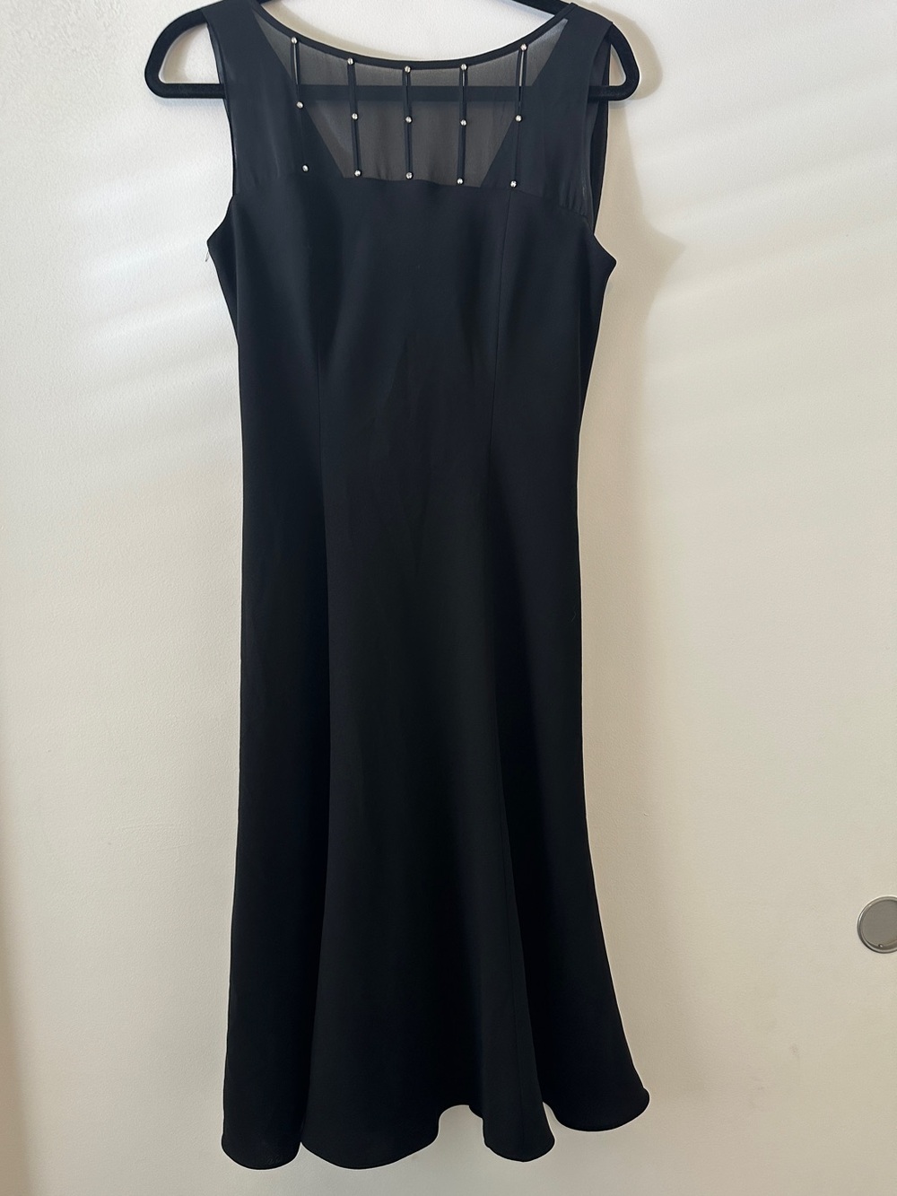 Jones Wear Black Scoop Back Sheath Maxi